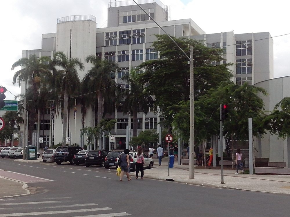 Prefeitura quita folha e parcela IPMC: dívida é de R$ 24 mi